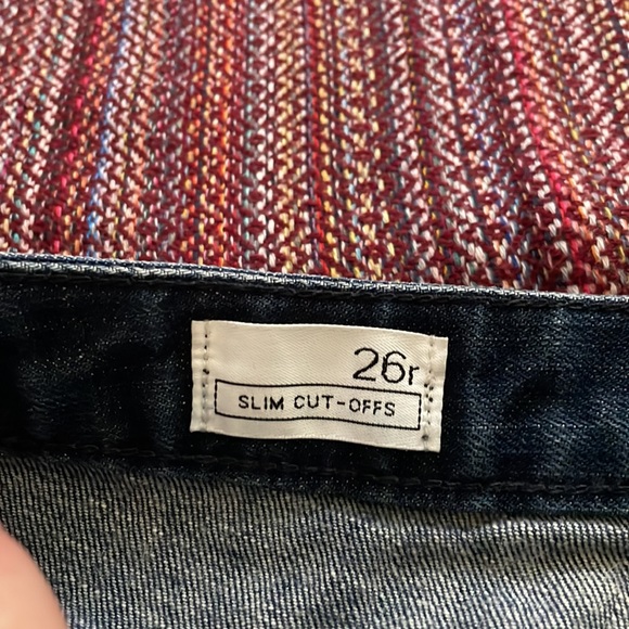 Gap denim shorts size 26"💙 - Picture 2 of 6